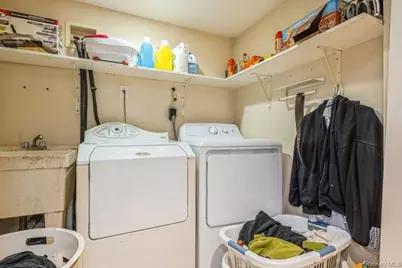 236 N Richmond Avenue, Massapequa, NY 11758 - Photo 17