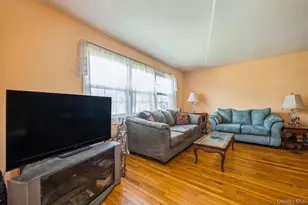 236 N Richmond Ave, Massapequa, NY 11758 - Photo 3