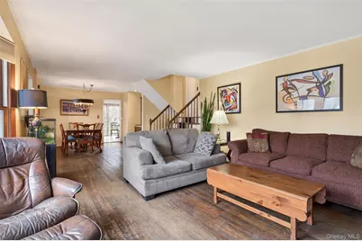 9 Verne Place, Hartsdale, NY 10530 - Photo 3