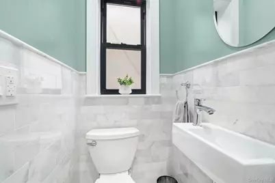 1163 Rhinelander Avenue, Bronx, NY 10461 - Photo 13