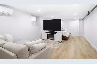 1163 Rhinelander Avenue, Bronx, NY 10461 - Photo 29