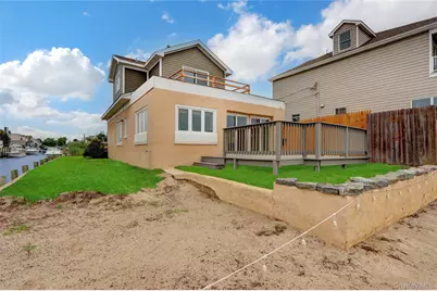 894 Bay 9th Street, West Islip, NY 11795 - Photo 5