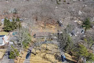 97 Woodlot Rd, Ridge, NY 11961 - Photo 15