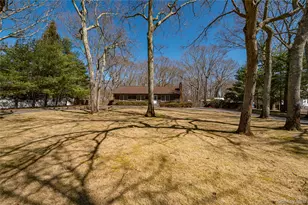 97 Woodlot Rd, Ridge, NY 11961 - Photo 17