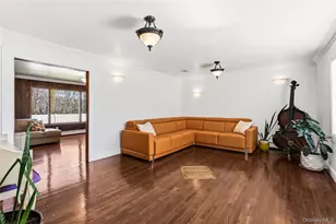 10 Mont Ave, Dix Hills, NY 11746 - Photo 5