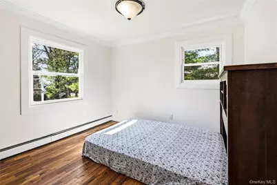 10 Mont Avenue, Dix Hills, NY 11746 - Photo 21