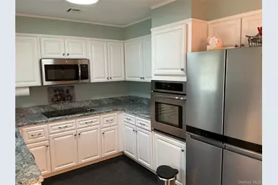 207 Woodbridge Drive #B, Ridge, NY 11961 - Photo 5