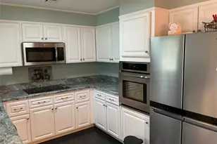 207 Woodbridge Dr, Ridge, NY 11961 - Photo 5