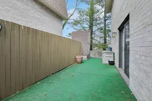 24 Carhart Ave, White Plains, NY 10605 - Photo 21