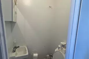 41-31 Hampton St, Elmhurst, NY 11373 - Photo 15