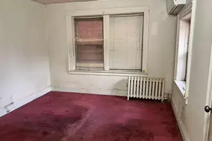 41-31 Hampton St, Elmhurst, NY 11373 - Photo 15