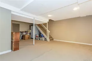 6 Manors Dr, Jericho, NY 11753 - Photo 15