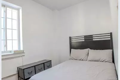 89-27 172nd Street, Jamaica, NY 11432 - Photo 3