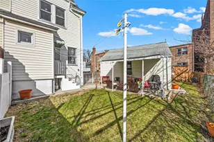 58-68 41st Dr, Woodside, NY 11377 - Photo 17