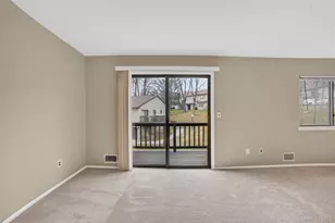 130 G Columbia Ct, Yorktown Heights, NY 10598 - Photo 7