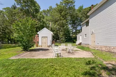 10 Sunnyside Drive, Sound Beach, NY 11789 - Photo 25