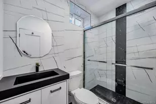 14 Eve Ln, Levittown, NY 11756 - Photo 33