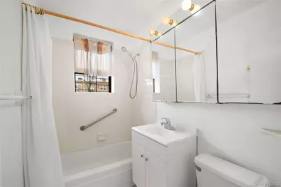 215-12 47th #2D-12, Bayside, NY 11361 - Photo 5