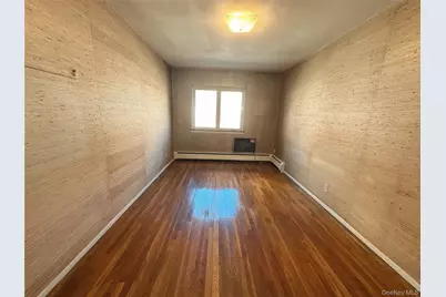 4346 Byrd Street, Flushing, NY 11355 - Photo 9