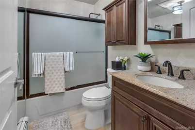 134 W Lido Promenade, Lindenhurst, NY 11757 - Photo 19