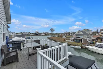 134 W Lido Promenade, Lindenhurst, NY 11757 - Photo 25