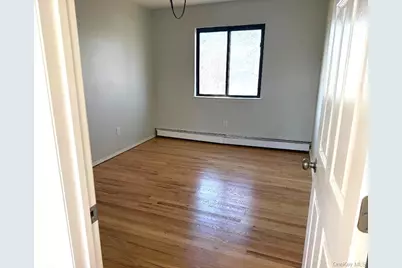 3 Midwood Avenue, Farmingdale, NY 11735 - Photo 5