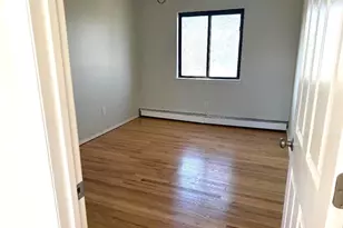 3 Midwood Ave, Farmingdale, NY 11735 - Photo 5