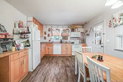 1619 Lincoln Terrace, Peekskill, NY 10566 - Photo 11