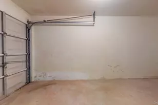 68-11 Dartmouth St, Forest Hills, NY 11375 - Photo 43