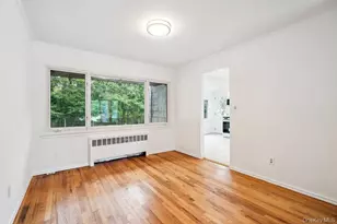 72 Winthrop Rd, Plainview, NY 11803 - Photo 13