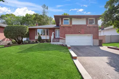 72 Winthrop Road, Plainview, NY 11803 - Photo 1