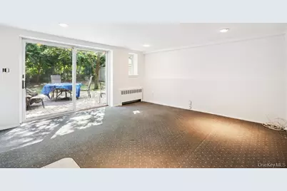 72 Winthrop Road, Plainview, NY 11803 - Photo 21