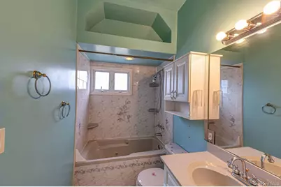 11 Lawrence Road, Deer Park, NY 11729 - Photo 9