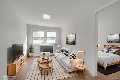 31 Walters Avenue, Syosset, NY 11791 - Photo 17