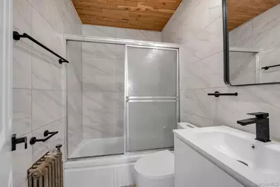 31 Walters Avenue, Syosset, NY 11791 - Photo 21