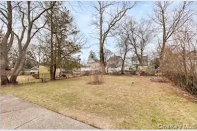 14 Cumberland Street, West Babylon, NY 11704 - Photo 15