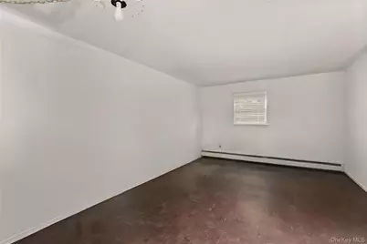 14 Cumberland Street, West Babylon, NY 11704 - Photo 9