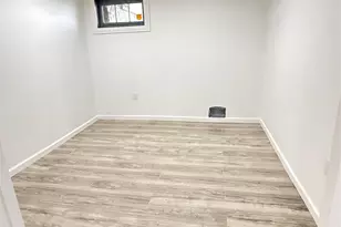 238 Wiley St, Brentwood, NY 11717 - Photo 17