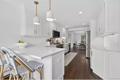 21 Roosevelt Drive, East Norwich, NY 11732 - Photo 15