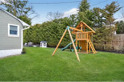 21 Roosevelt Drive, East Norwich, NY 11732 - Photo 27