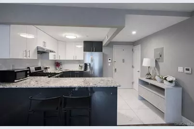 4515 82nd Street #W7A, Elmhurst, NY 11373 - Photo 3