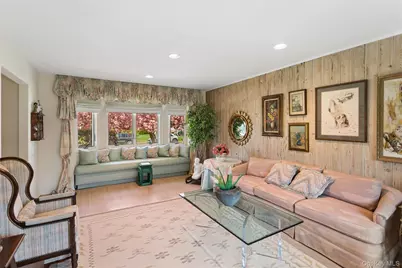 49 Saratoga Drive, Jericho, NY 11753 - Photo 3