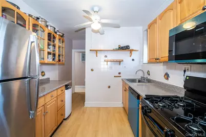 1273 North Avenue #7/2G, New Rochelle, NY 10804 - Photo 11