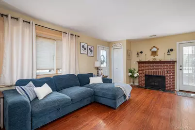 165 Little Whaleneck Road, Merrick, NY 11566 - Photo 5