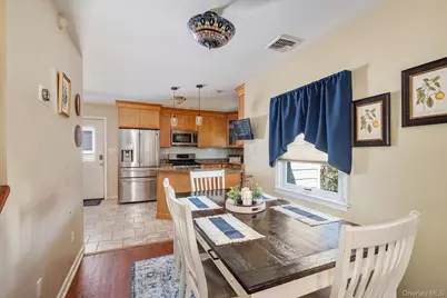 165 Little Whaleneck Road, Merrick, NY 11566 - Photo 7