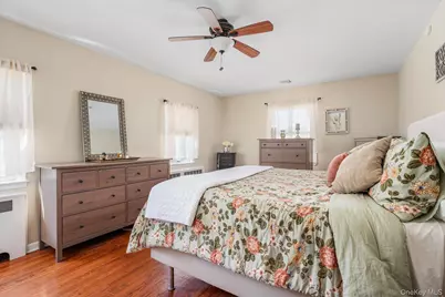 165 Little Whaleneck Road, Merrick, NY 11566 - Photo 13