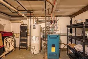 165 Little Whaleneck Rd, Merrick, NY 11566 - Photo 23