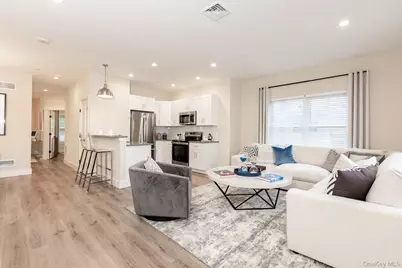 209 Romar Court, West Babylon, NY 11704 - Photo 3