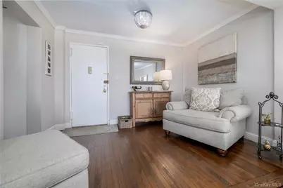 522 Shore Road #4W, Long Beach, NY 11561 - Photo 5