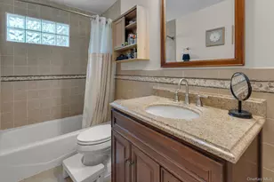 9 Lauren Ave, Dix Hills, NY 11746 - Photo 11